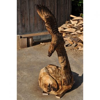 Zahradní dřevěná socha - Letící dřevěný orel