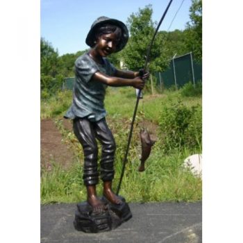 Záhradní bronzová socha - Chlapec-rybar