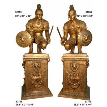 Záhradní bronzová socha - Dva rímští vojáci