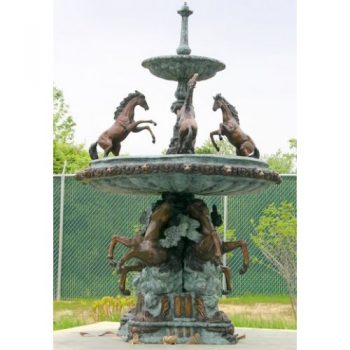 Záhradní bronzová socha- Fontana Grand Cavaillon
