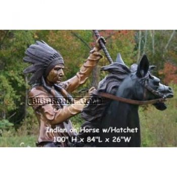 Záhradní bronzová socha - Tomahawk bojovník na koni