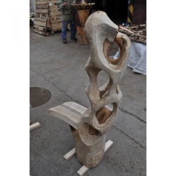 Zahradní dřevěná skluptura - Stoleček-abstrakt