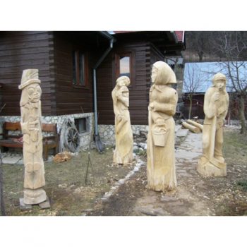 Zahradní dřevěné sochy - Čtyři dřevěné sochy