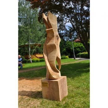 Zahradní dřevěná skluptura - Dotek anděla