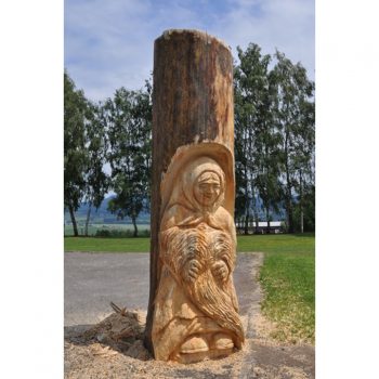 Zahradní dřevěná socha - Dřevěná babička kořenářka