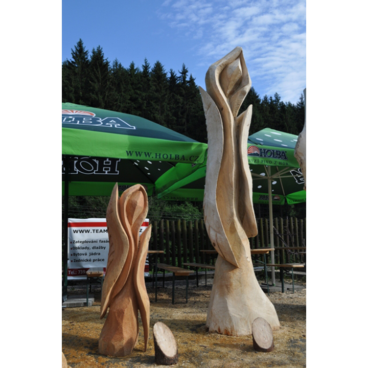 zahradni-drevena-socha-dreveny-andele-1 Zahradní dřevěná socha - Dřevění andělé