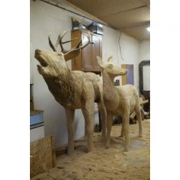 Zahradní dřevěná socha - Dřevěný jelen a srna