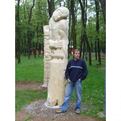 Zahradní dřevěná socha - Dřevěný kovář