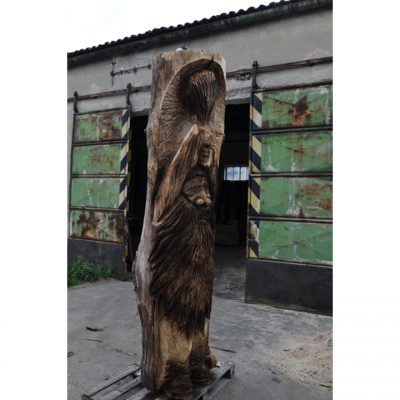 Zahradní dřevěná socha - Dřevěný loupežník Sarka Farka