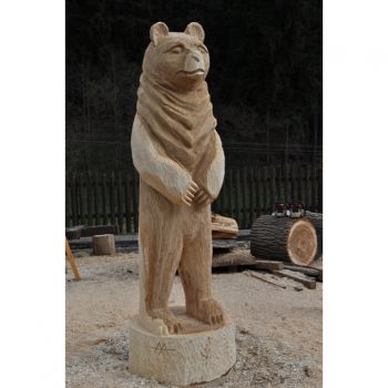 Zahradní dřevěná socha- Dřevěný medvěd Brumík
