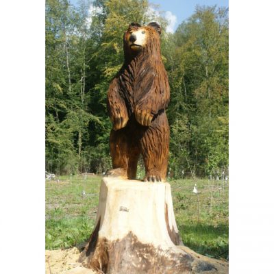 zahradní dřevěná socha - Dřevěný medvěd II