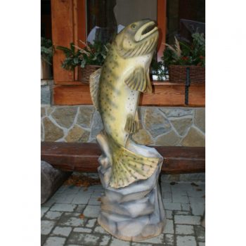 Zahradní dřevěná socha - dřevěný pstruh