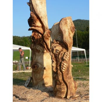 Zahradní dřevéná socha - Dřevění skřítci ve stromě