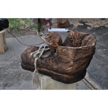 Zahradní dřevěná socha - Dřevěná bota obra Valibuka