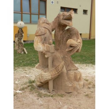 Zahradní dřevěná socha - Legenda o Jiřím a drakovi