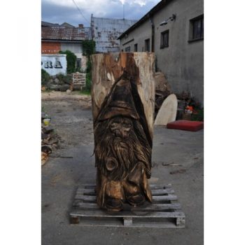 Zahradní dřevěná socha - Dřevěný loupežník Lapka