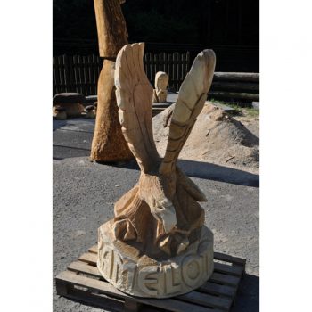 Zahradní dřevěná socha - Dřevěný Orel skalní