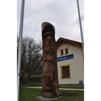 Zahradní dřevěná socha - Dřevěná socha praděda