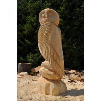Zahradní dřevěná socha - Dřevěná sova IV