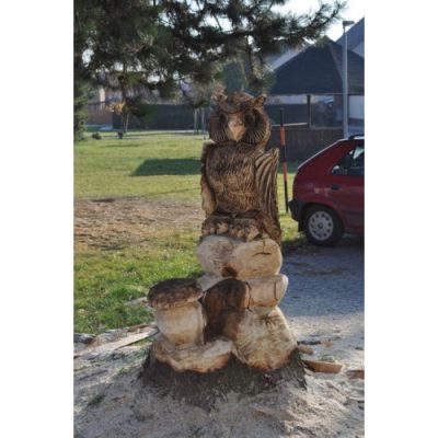 Zahradní dřevěná socha - Dřevěná sova na pařezu s hřibem