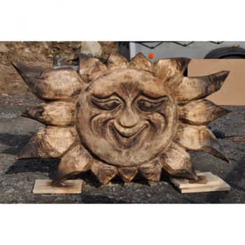 Zahradní dřevěná skluptura - Usměvavé sluníčko