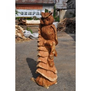 Zahradní dřevěná socha - Dřevěný Výr velký