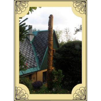 Zahradní dřevěná socha - Vysoký dřevěný indiánský totem