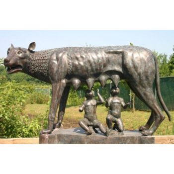 Vlčice, Romulus a Remus (velká socha)