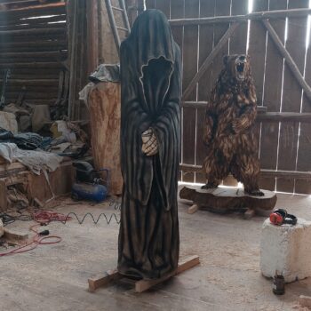 Dřevěný socha - Zubatá